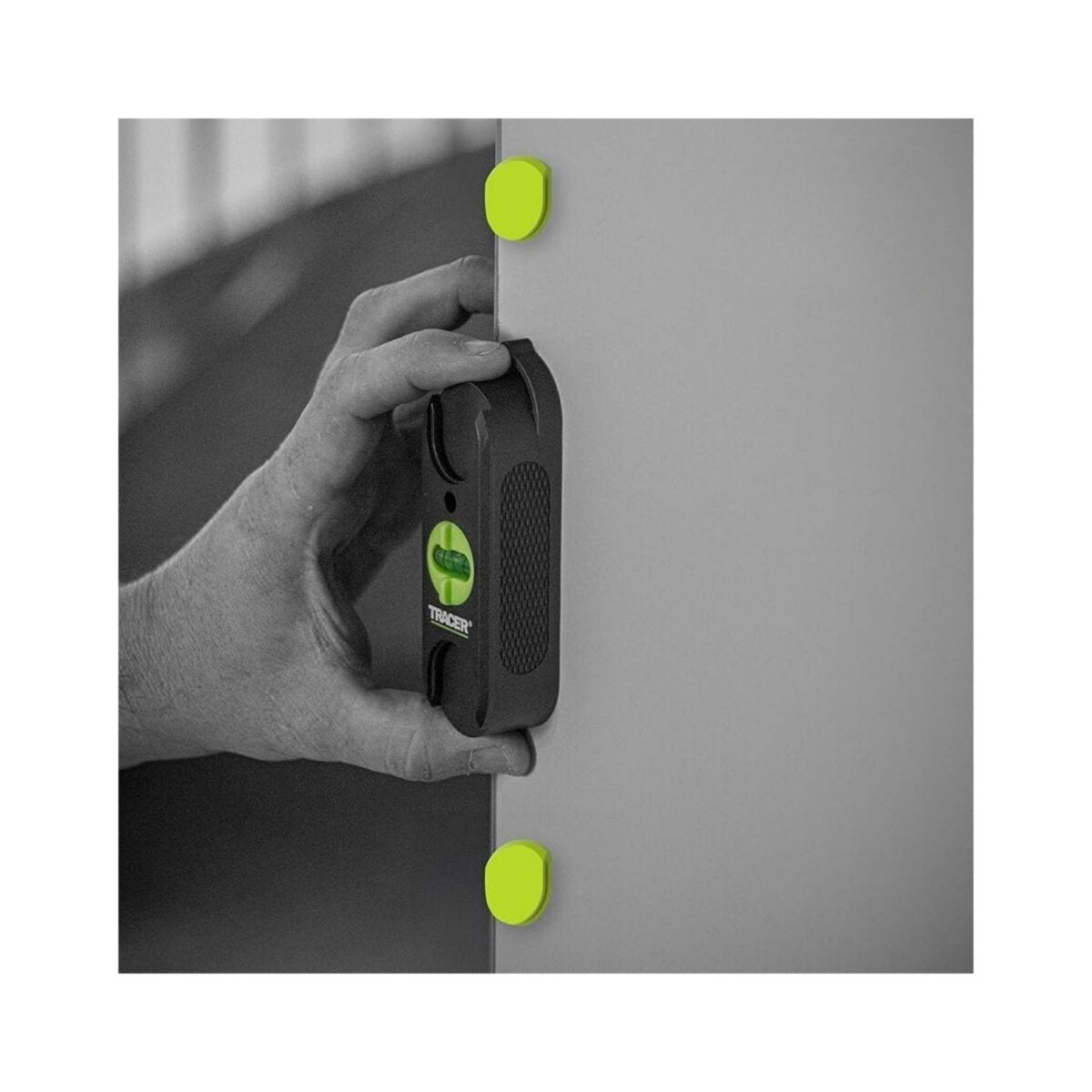 Tracer Μαγνητικός Ανιχνευτής Ορθοστάτη Γυψοσανίδας 3 Σημείων με Αλφάδι AMSF1